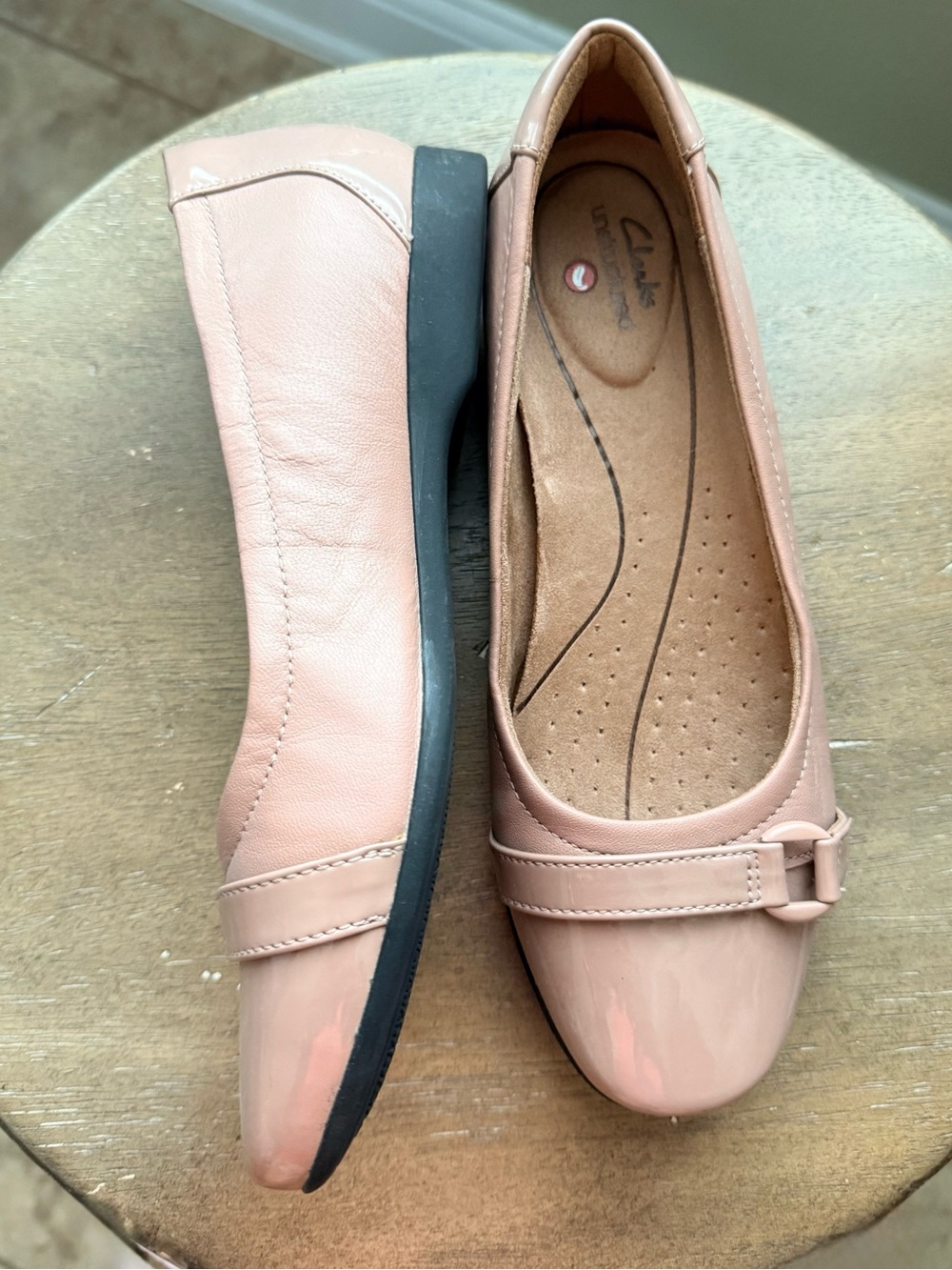 Clarks Women's Blush Leather Ballet Flats with Patent Toe